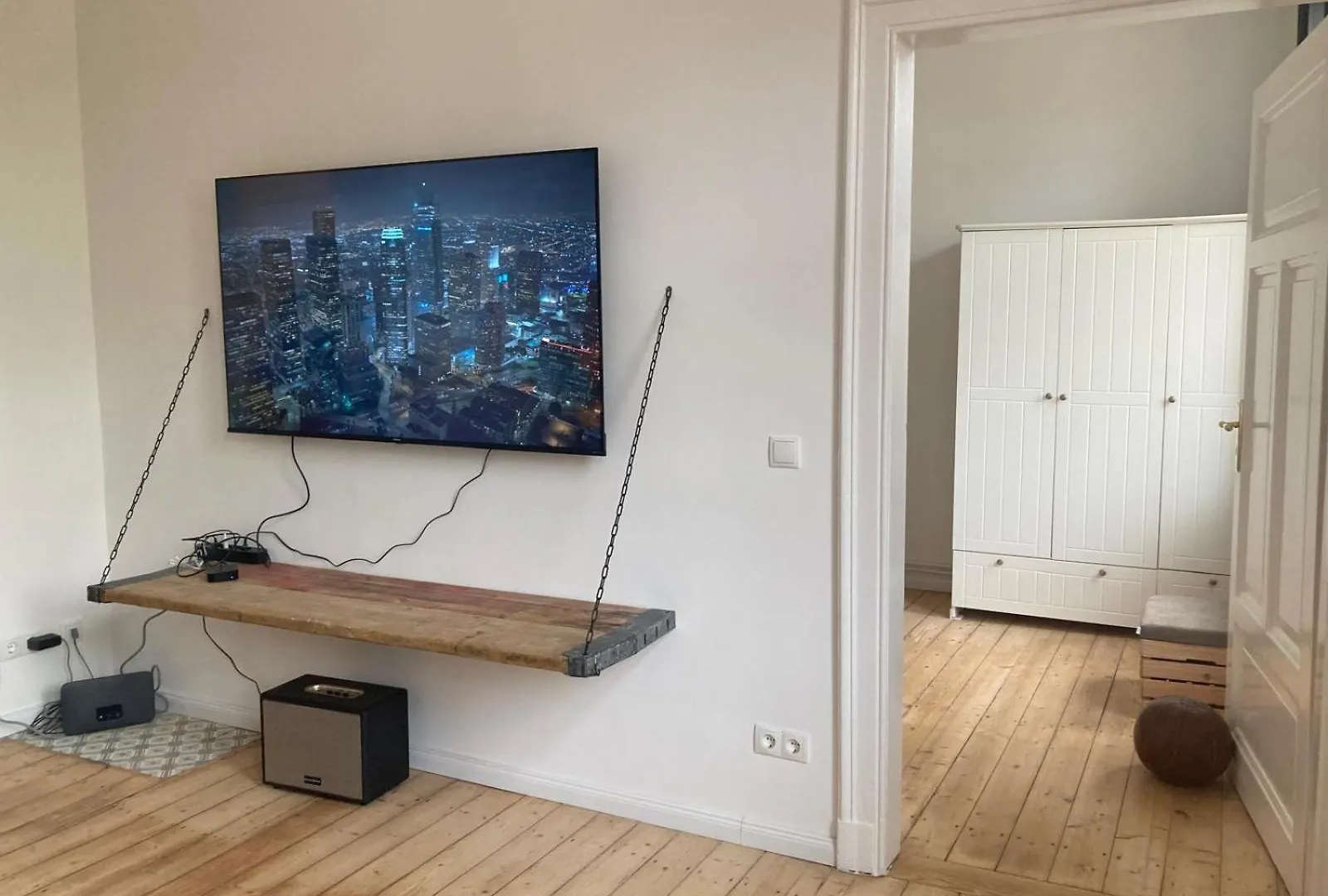2 Zi Whg Zentral, Altbau, Renoviert 4P - Buchbar Bis 08-25 Lejlighed Hannover Tyskland